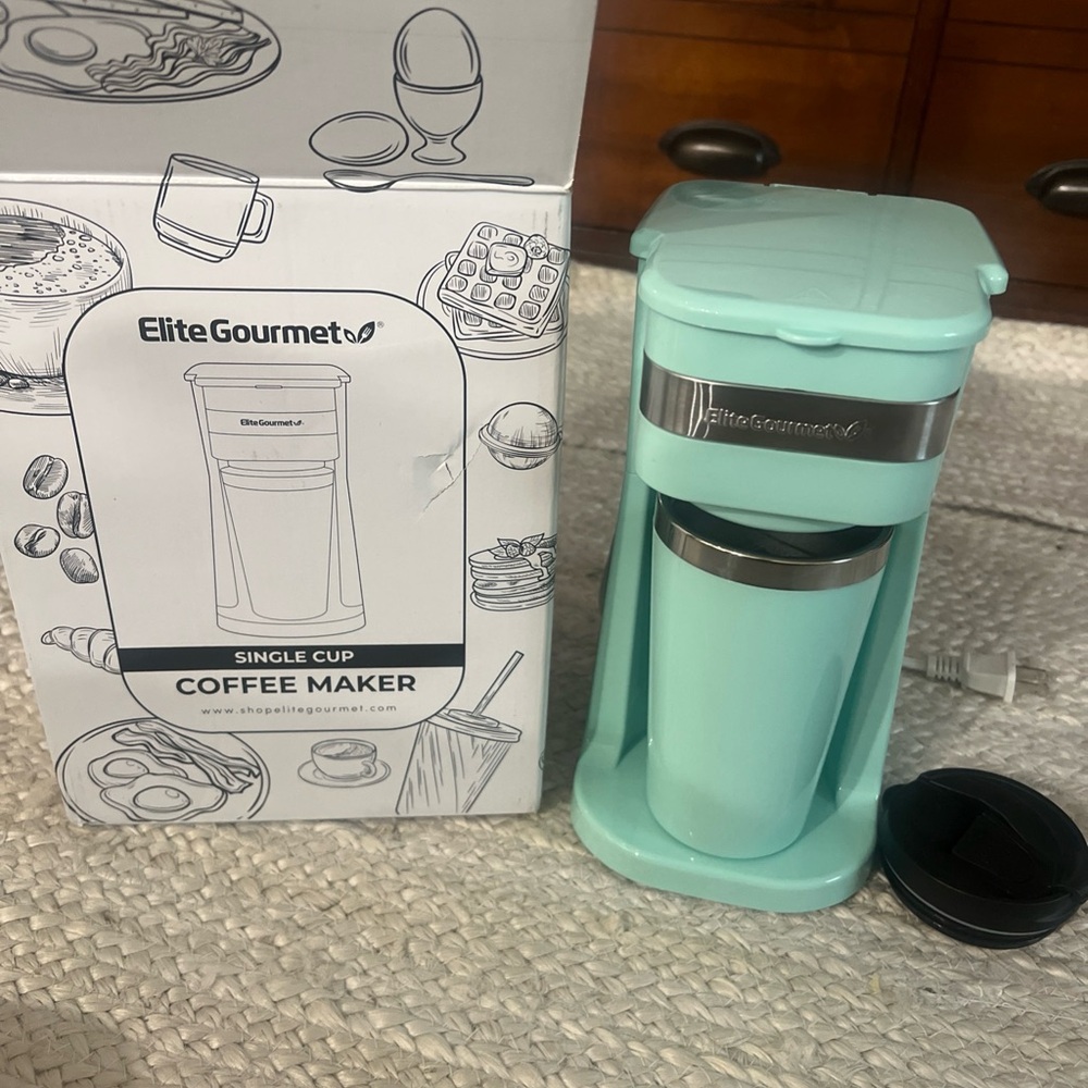 Elite Gourmet Single Cup Coffee Maker in Mint Green